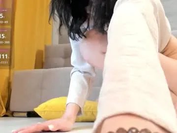 Freechat irenehabibi on Chaturbate