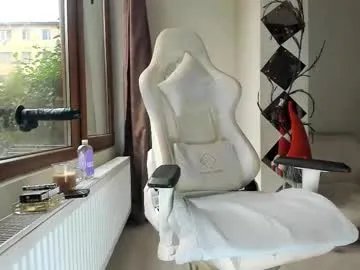 Freechat jennywildd on Chaturbate