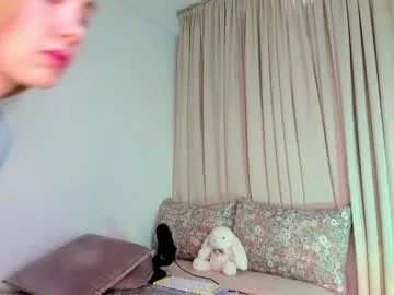 Freechat kitty__sophie on Chaturbate