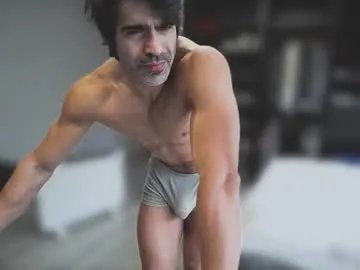 Freechat latino23bom on Chaturbate