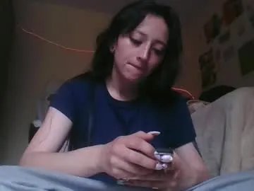 Freechat lia_queen610 on Chaturbate