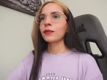 Freechat little_eli on Chaturbate