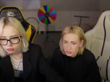 Freechat livehub054 on Chaturbate