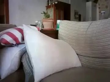 lolahueso on Chaturbate 