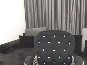 Away lovelyblondyxxx on Chaturbate