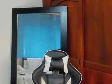 Freechat mathews_smith on Chaturbate