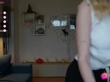 Freechat mel_collins on Chaturbate