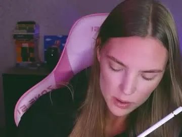 Freechat merry_dancers_ on Chaturbate