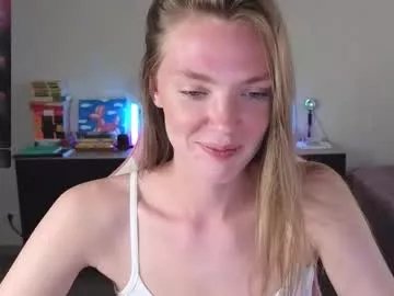 Freechat merry_dancers_ on Chaturbate