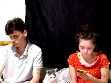 Freechat miahells on Chaturbate