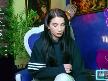 Freechat nicollepalmer on Chaturbate