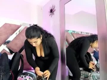 Freechat paulinaduarte_ on Chaturbate