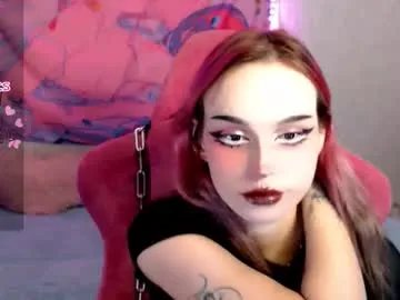 Freechat pineapple_dope on Chaturbate