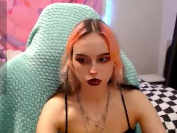 Freechat pineapple_dope on Chaturbate