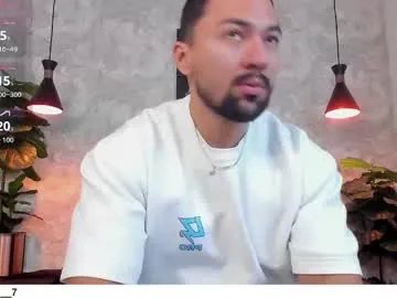 Freechat regan_pearson on Chaturbate