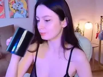 Freechat sensuallucy233 on Chaturbate