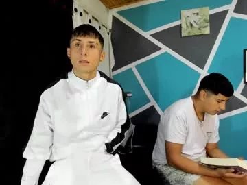 Freechat stivenred on Chaturbate