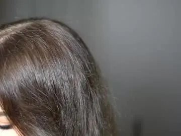 Freechat tinyxstar on Chaturbate