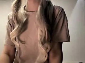 Freechat tressamarshbanks on Chaturbate