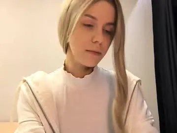 Freechat tressamarshbanks on Chaturbate