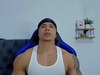 Offline adam_boss on Flirt4Free