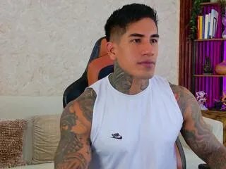 Offline adan_reilly on Flirt4Free
