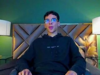 Offline aidden_royce on Flirt4Free