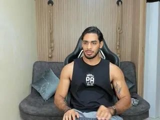 Offline alessio_moretti on Flirt4Free
