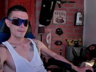 Offline alex_devegas on Flirt4Free