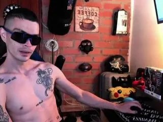 Offline alex_devegas on Flirt4Free