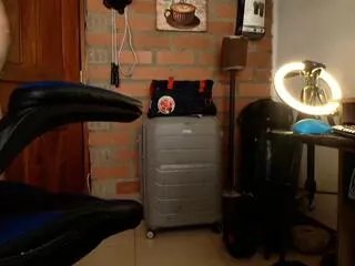 Offline alex_devegas on Flirt4Free