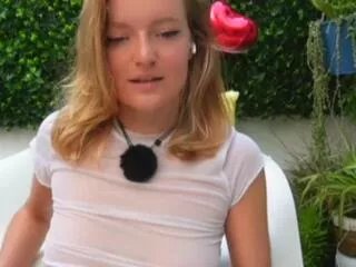 Offline amelia_sweety on Flirt4Free