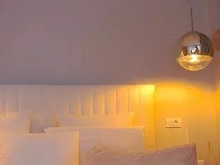 Offline anais_a on Flirt4Free