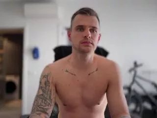 Offline andrew_emerson on Flirt4Free