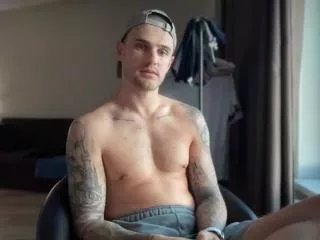 Offline andrew_emerson on Flirt4Free