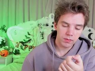 Offline arthur_andrews on Flirt4Free