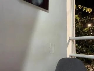 Freechat braun_phillips on Flirt4Free