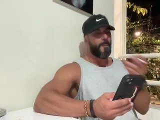 Freechat braun_phillips on Flirt4Free