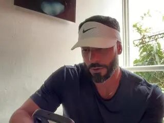 Freechat braun_phillips on Flirt4Free