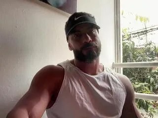 Freechat braun_phillips on Flirt4Free