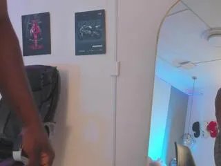 Offline carter_mcklein on Flirt4Free