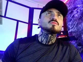 Offline chris_kochs on Flirt4Free