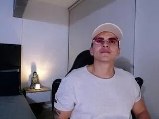 Offline christian_valencia on Flirt4Free