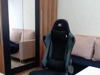 Offline darius_giles on Flirt4Free