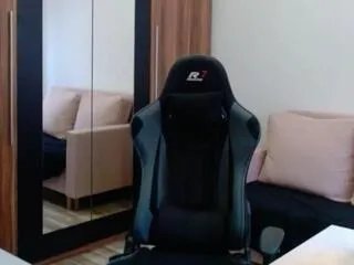 Offline darius_giles on Flirt4Free