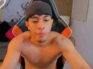 Offline deexter_greashly on Flirt4Free