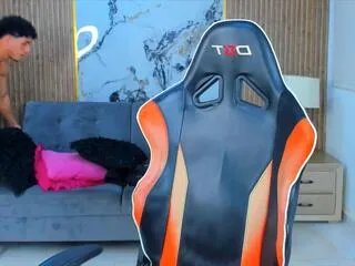 Offline deexter_greashly on Flirt4Free