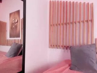 Offline elena_saint on Flirt4Free