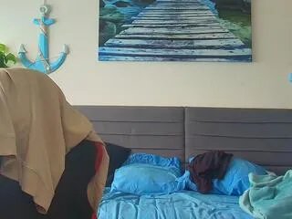 Freechat emilio_reynolds on Flirt4Free