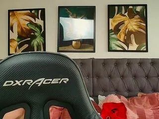 Freechat emilio_reynolds on Flirt4Free